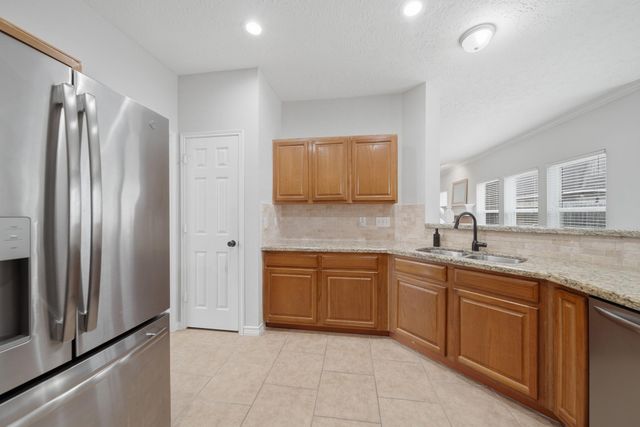 7114 Trimstone Drive, Pasadena, TX 77505