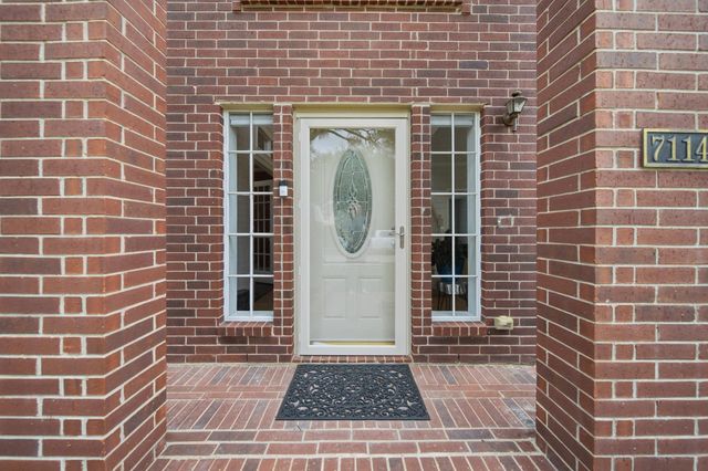 7114 Trimstone Drive, Pasadena, TX 77505