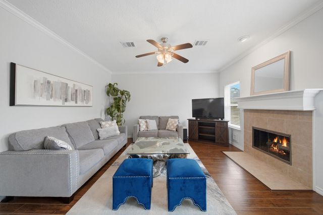 7114 Trimstone Drive, Pasadena, TX 77505