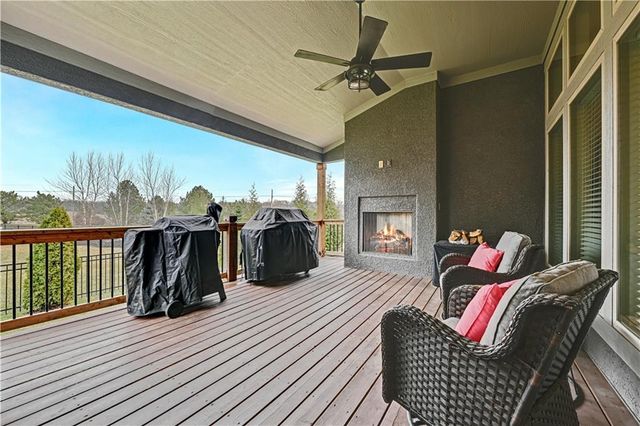 2344 W 146th Terrace, Leawood, KS 66224