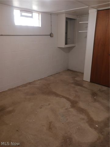 2429 22nd Street NE, Canton, OH 44705