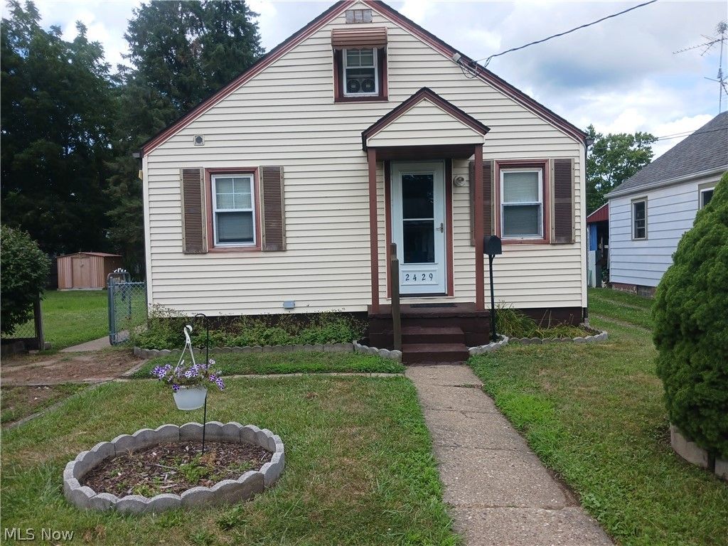 2429 22nd Street NE, Canton, OH 44705