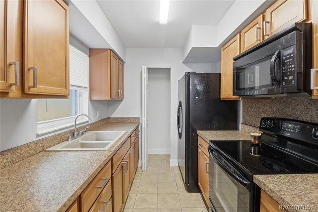 2951 N Carleen Terrace, Crystal River, FL 34428