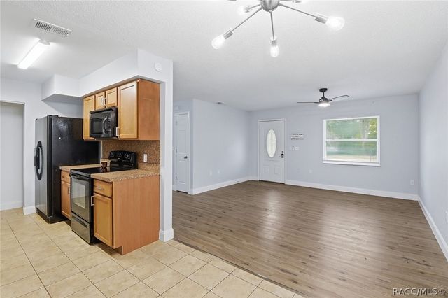 2951 N Carleen Terrace, Crystal River, FL 34428