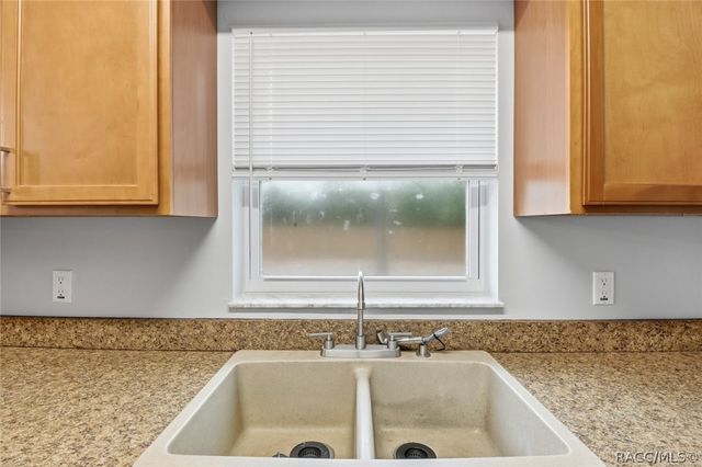 2951 N Carleen Terrace, Crystal River, FL 34428