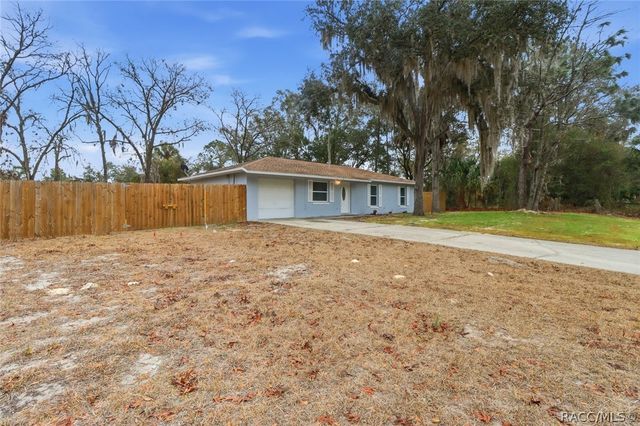 2951 N Carleen Terrace, Crystal River, FL 34428