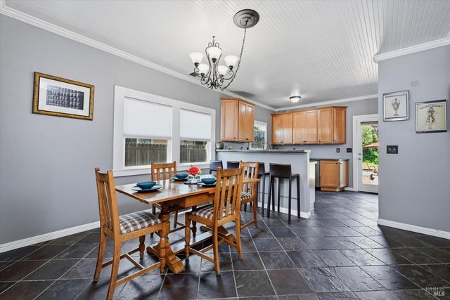 15 10th St, Santa Rosa, CA 95401