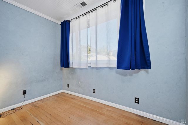 15 10th St, Santa Rosa, CA 95401