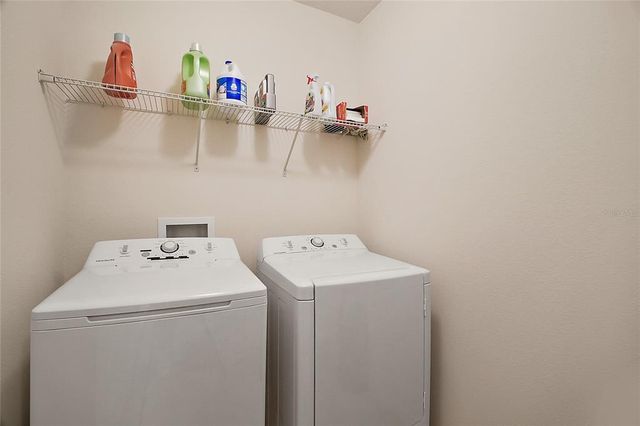 36628 GRAND ISLAND OAKS CIR, Grand Island, FL 32735