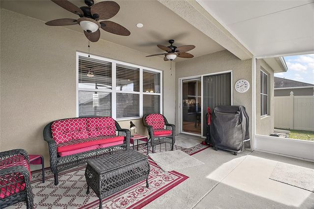 36628 GRAND ISLAND OAKS CIR, Grand Island, FL 32735