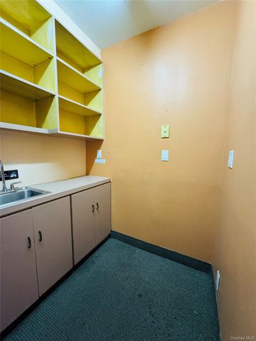 94-02 57th Avenue 1, Elmhurst, NY 11373