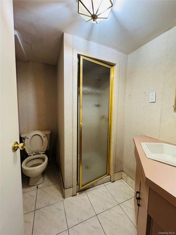 94-02 57th Avenue 1, Elmhurst, NY 11373