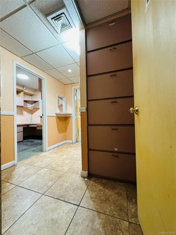 94-02 57th Avenue 1, Elmhurst, NY 11373