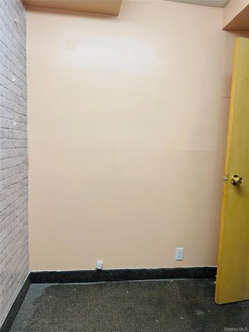 94-02 57th Avenue 1, Elmhurst, NY 11373