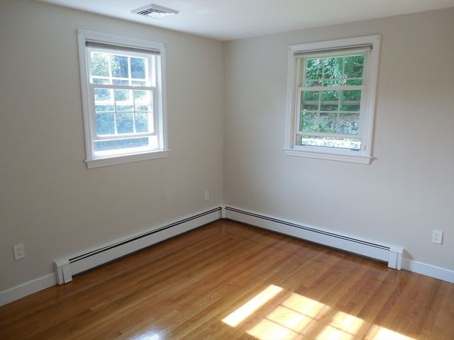 166 Totten Pond Rd, Waltham, MA 02451