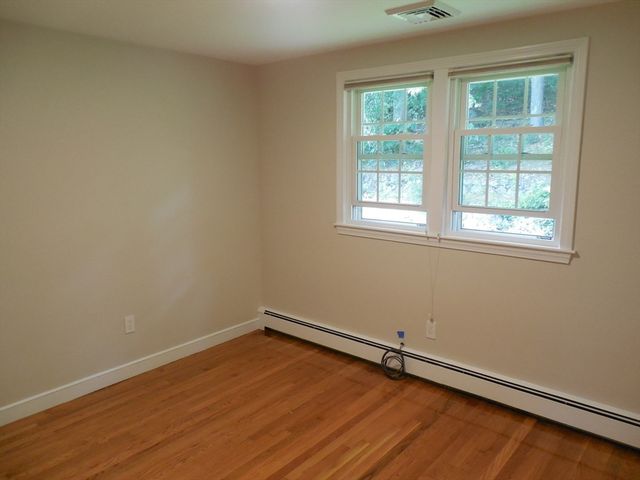 166 Totten Pond Rd, Waltham, MA 02451