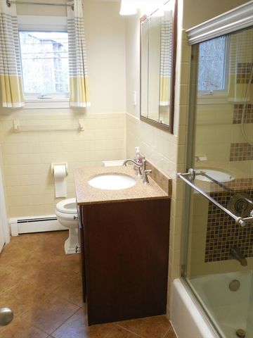 166 Totten Pond Rd, Waltham, MA 02451