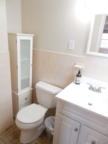 166 Totten Pond Rd, Waltham, MA 02451