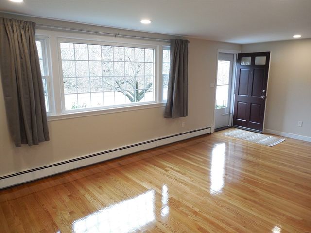 166 Totten Pond Rd, Waltham, MA 02451