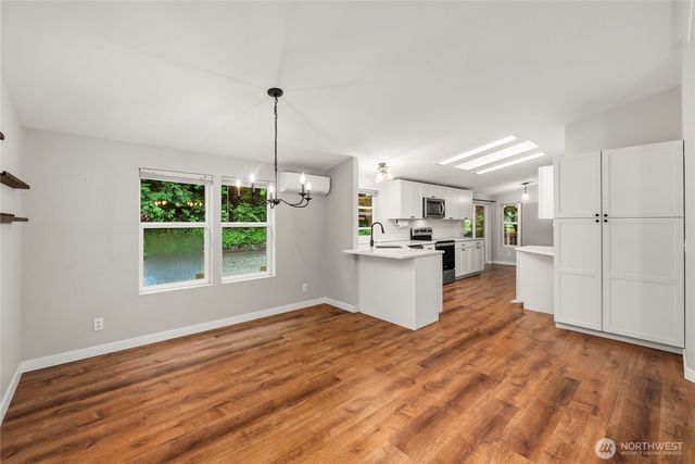 11814 4th Street E, Edgewood, WA 98372