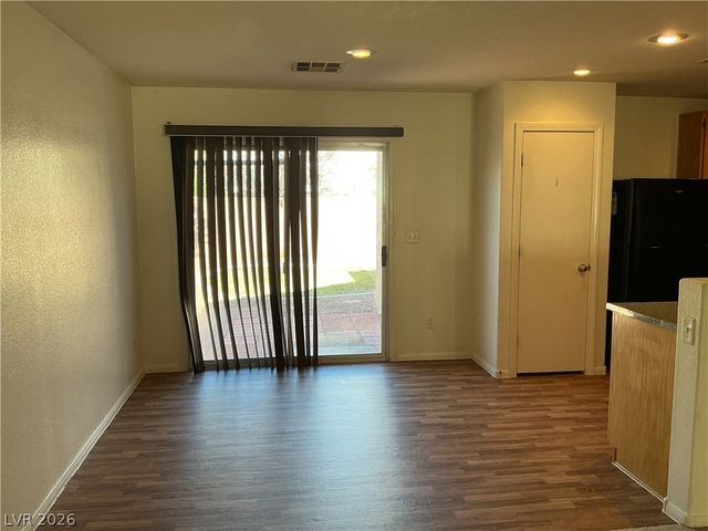 8108 Roundup Ridge Street, Las Vegas, NV 89131