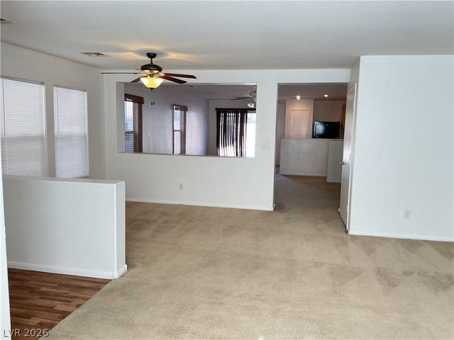 8108 Roundup Ridge Street, Las Vegas, NV 89131