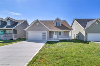 62 Willard Avenue, Bedford, OH 44146