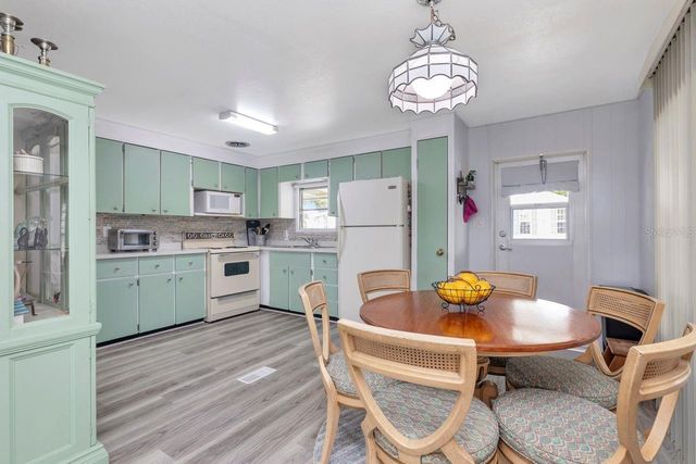 9900 ULMERTON ROAD 226, Largo, FL 33771