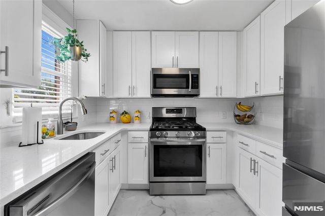 40 Merritt Avenue, Dumont, NJ 07628