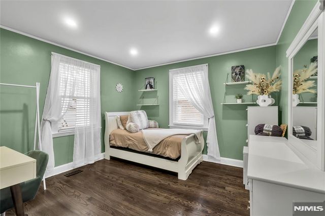 40 Merritt Avenue, Dumont, NJ 07628