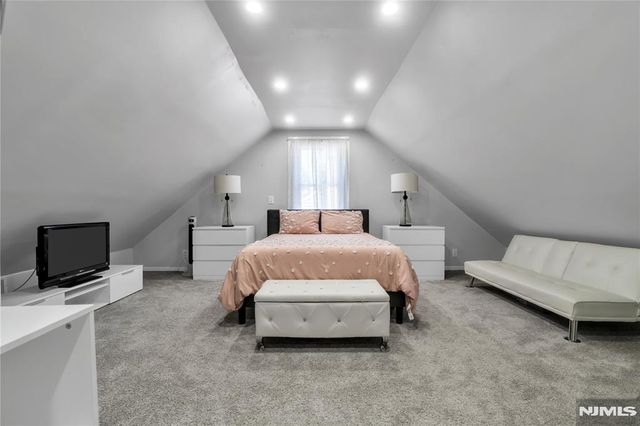 40 Merritt Avenue, Dumont, NJ 07628