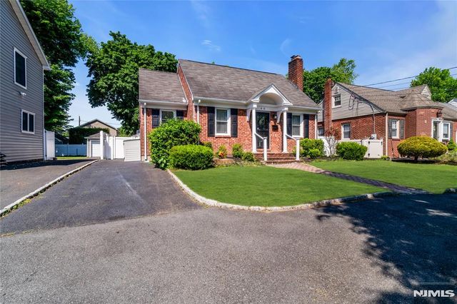 40 Merritt Avenue, Dumont, NJ 07628