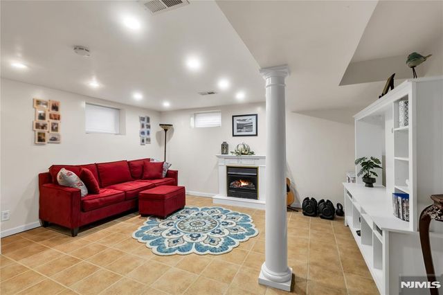40 Merritt Avenue, Dumont, NJ 07628