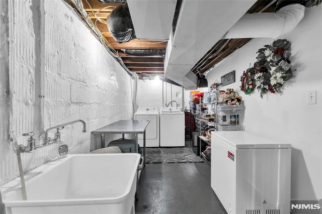 40 Merritt Avenue, Dumont, NJ 07628