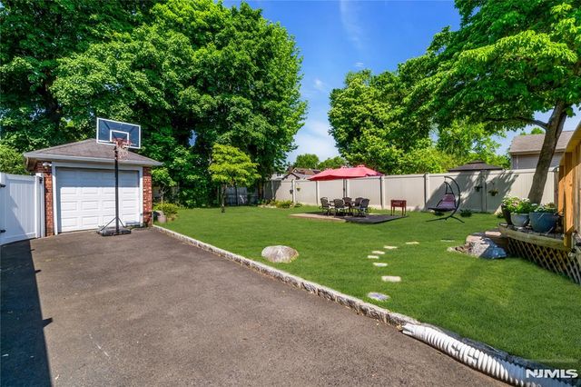 40 Merritt Avenue, Dumont, NJ 07628