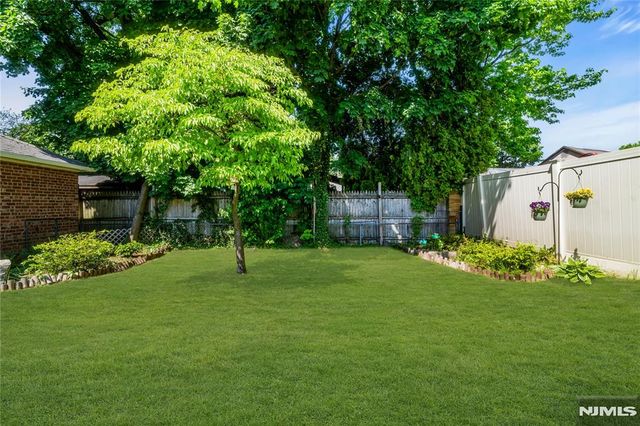40 Merritt Avenue, Dumont, NJ 07628