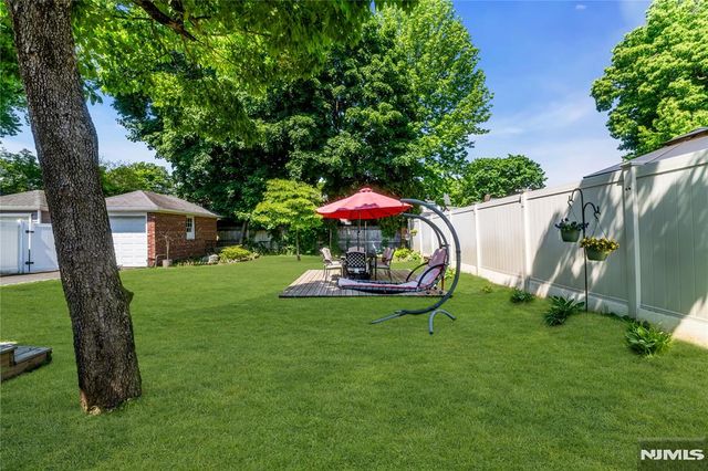 40 Merritt Avenue, Dumont, NJ 07628