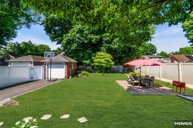 40 Merritt Avenue, Dumont, NJ 07628