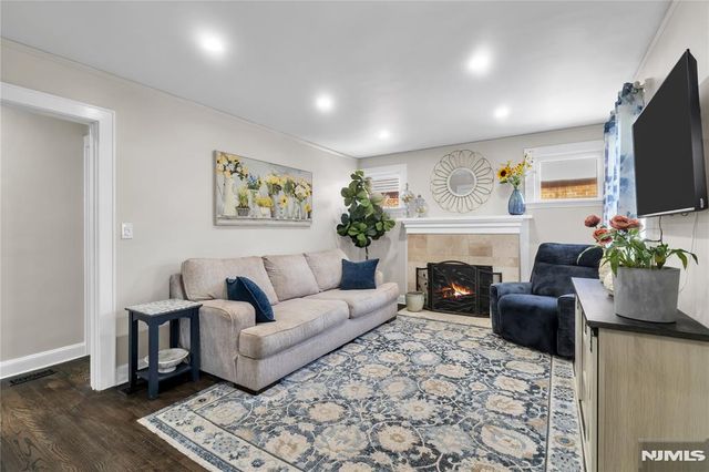 40 Merritt Avenue, Dumont, NJ 07628