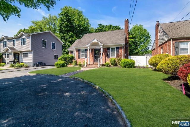 40 Merritt Avenue, Dumont, NJ 07628
