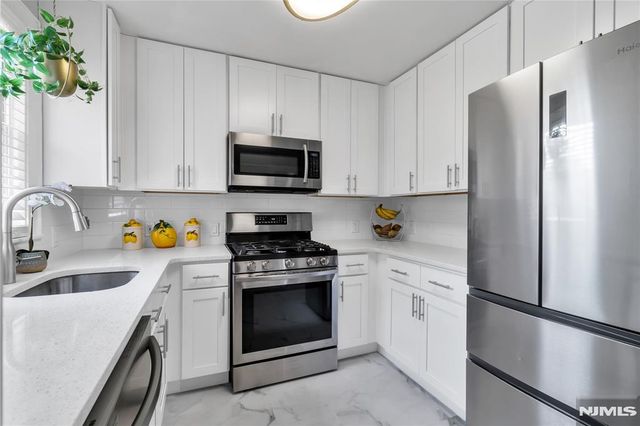 40 Merritt Avenue, Dumont, NJ 07628