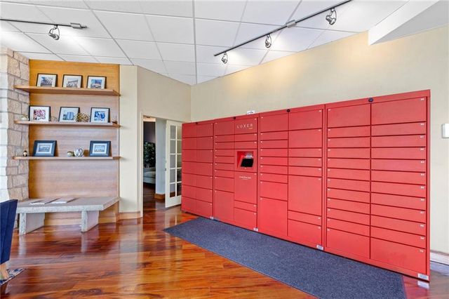 3838 Rainbow Boulevard 1402, Kansas City, KS 66103