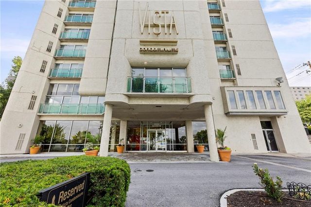 3838 Rainbow Boulevard 1402, Kansas City, KS 66103