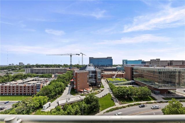 3838 Rainbow Boulevard 1402, Kansas City, KS 66103