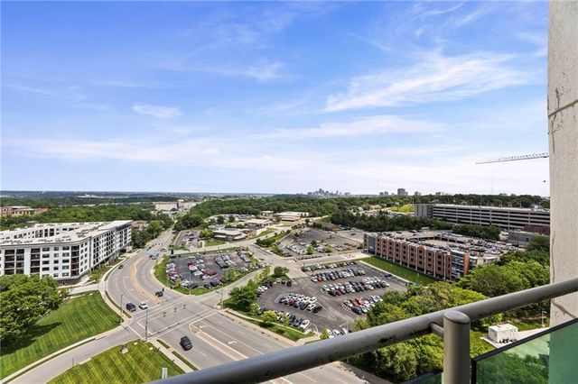 3838 Rainbow Boulevard 1402, Kansas City, KS 66103