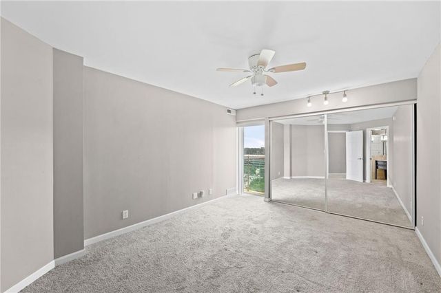 3838 Rainbow Boulevard 1402, Kansas City, KS 66103