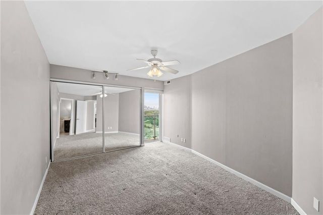 3838 Rainbow Boulevard 1402, Kansas City, KS 66103