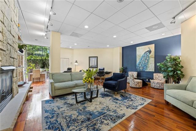 3838 Rainbow Boulevard 1402, Kansas City, KS 66103