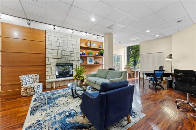 3838 Rainbow Boulevard 1402, Kansas City, KS 66103