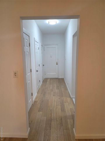 43-42 45th Street 4H, Sunnyside, NY 11104